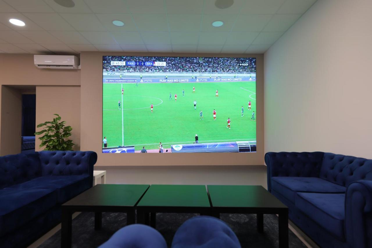 Loft 250M2 Avec Ecran Led Geant De 10M2 Aparthotel Marseille Luaran gambar